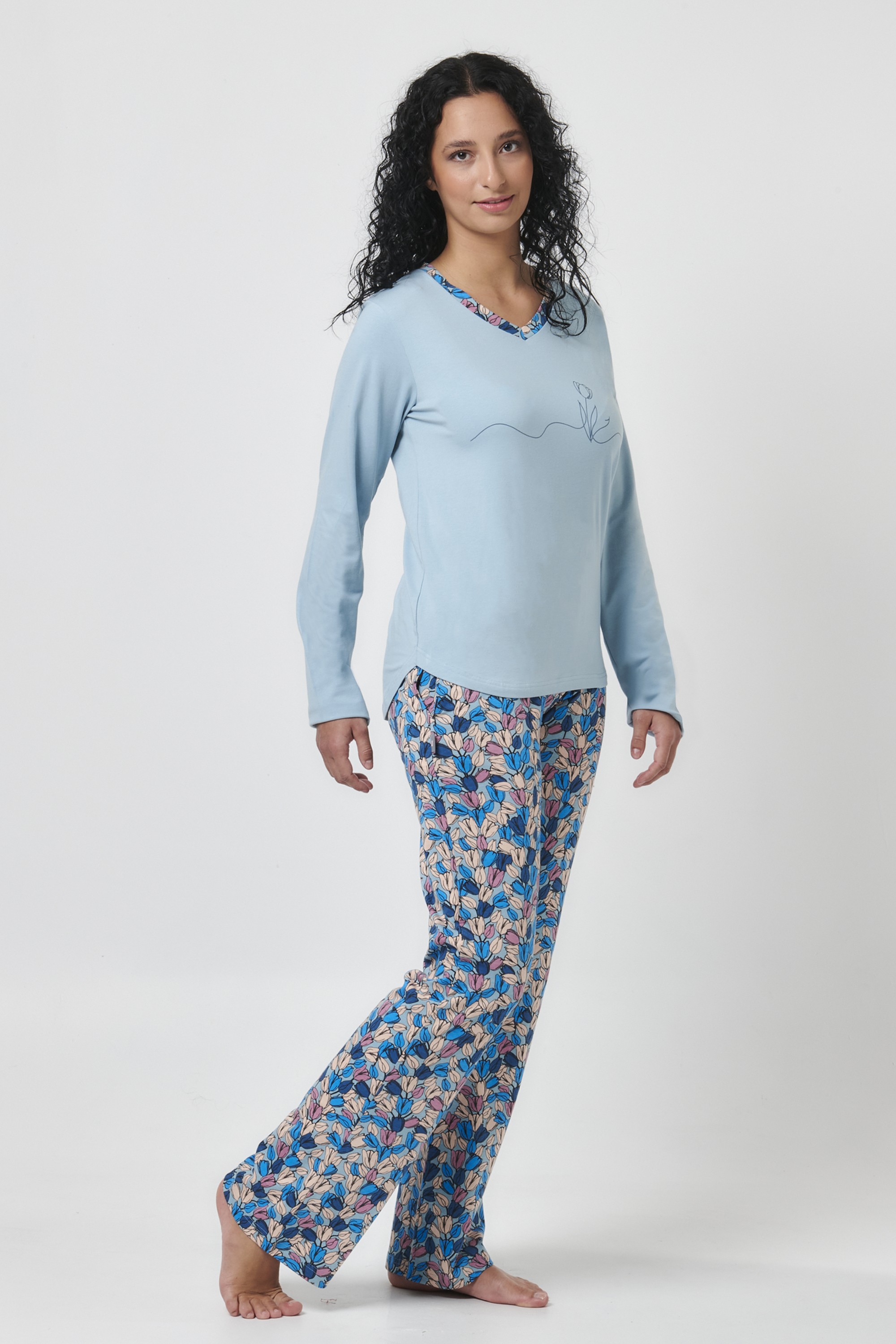 WOMAN SET PJ "V" ALL OVER 'TULIPS'